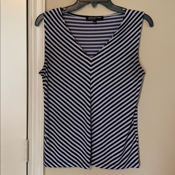 Jones New York Tops - Jones New York top